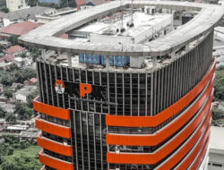 KPK Tetapkan 3 Orang Tersangka Dugaan Korupsi Pengadaan APD Covid-19