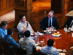 Presiden Prabowo dan Utusan PM Inggris Bahas Kerja Sama Pendidikan di Hambalang