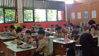 Presiden Prabowo dan Bill Gates Kunjungi SDN Jati 03 Pulogadung, Program Makan Bergizi Gratis Jadi Sorotan