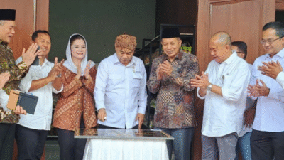 Menkop Budi Arie Luncurkan KopDes Merah Putih: Dorong Kemandirian Ekonomi dari Desa