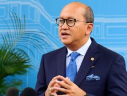 CEO Danantara Tegaskan Tak Ada Rencana Ambil Alih 51% Saham BCA