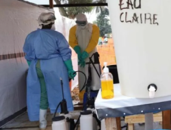 Arab Saudi Hentikan Penerbitan Visa dan Perjalanan Warga Tiga Negara Afrika Demi Cegah Penyebaran Ebola